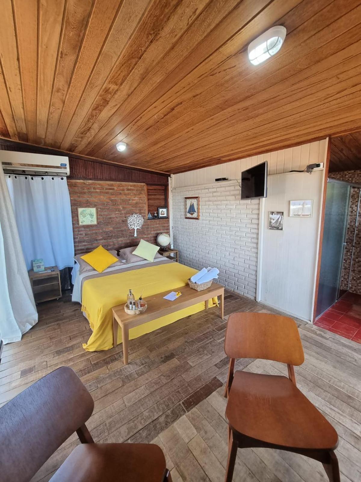 Hospedaria Rosa dos Ventos Marataízes Quarto foto